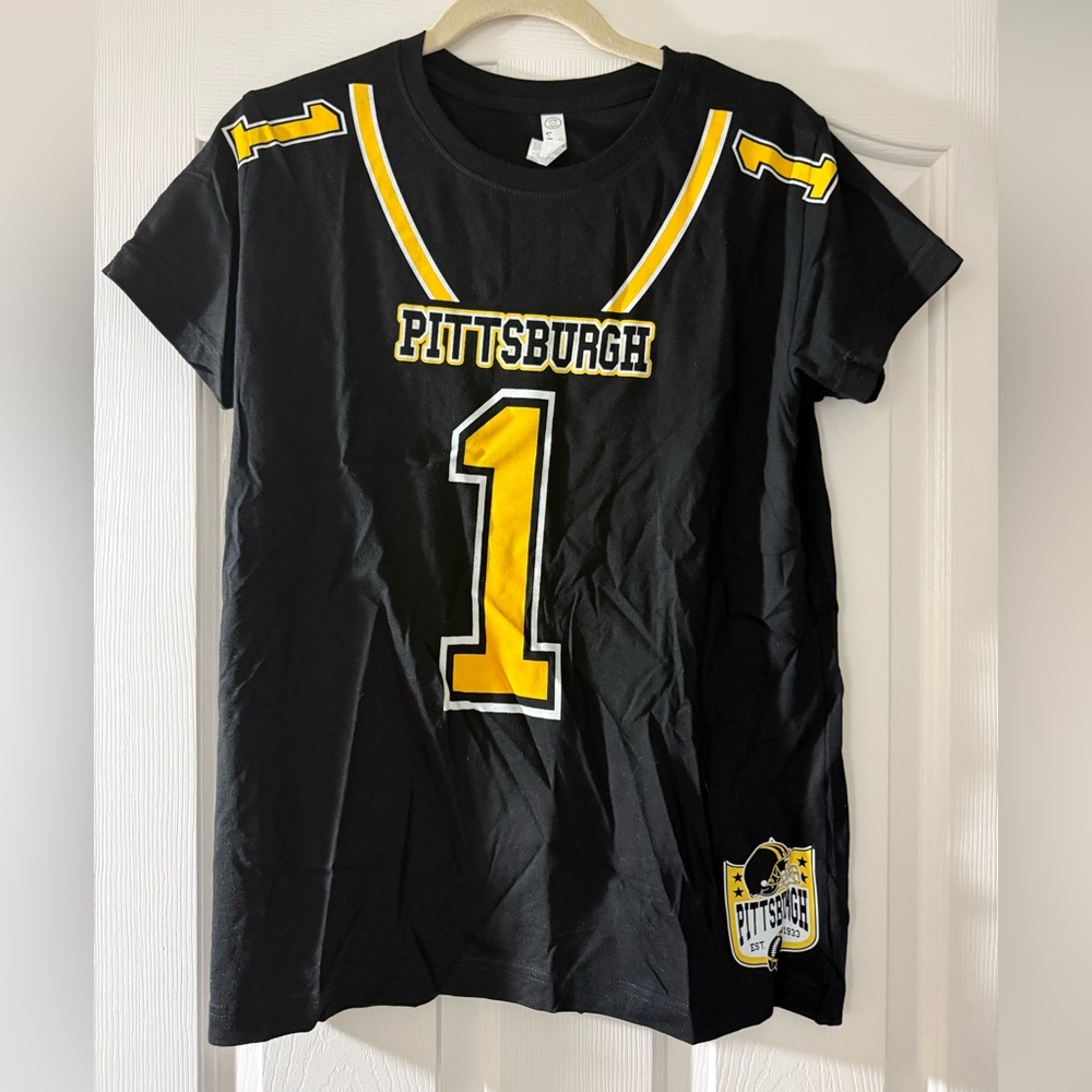 Pittsburgh LadiesSize L Black and Yellow Sports Shirt